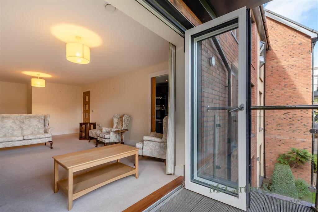 Scarlet Oak, Warwick Road, Solihull photo 4