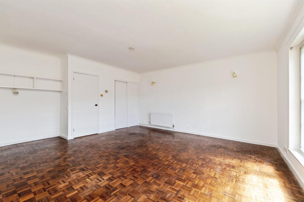 Additional image 6 of Park Close, Hatfield