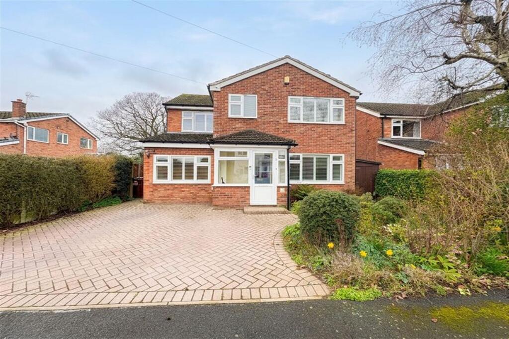 4-bed detached on Montrose Court, Holmes Chapel, CW4, £495,000