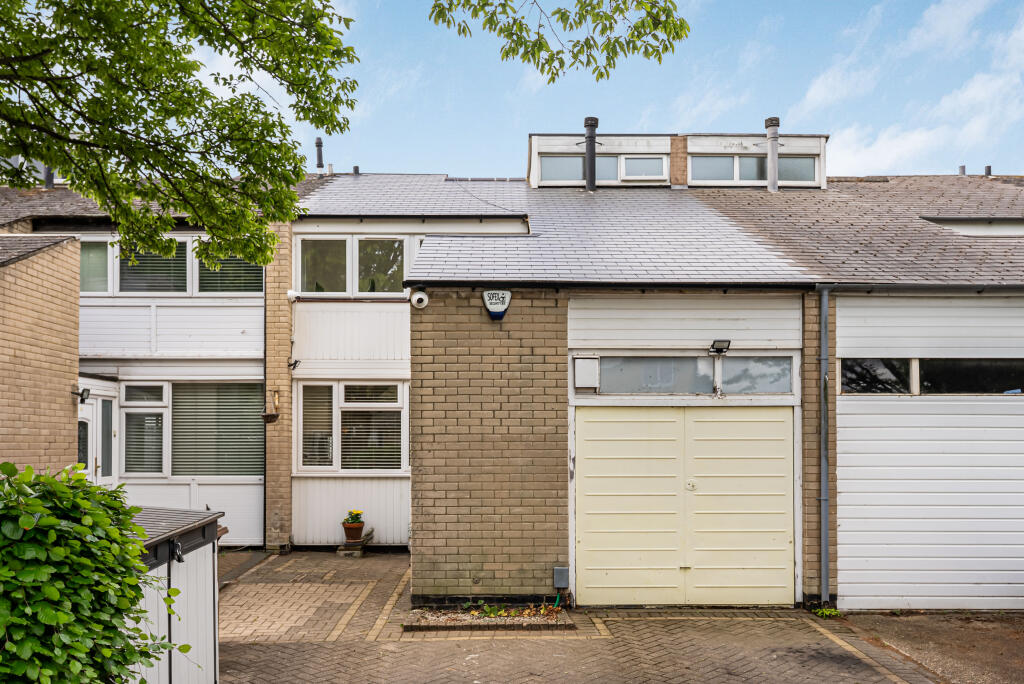 Main image of property: Daniells, Welwyn Garden City, AL7