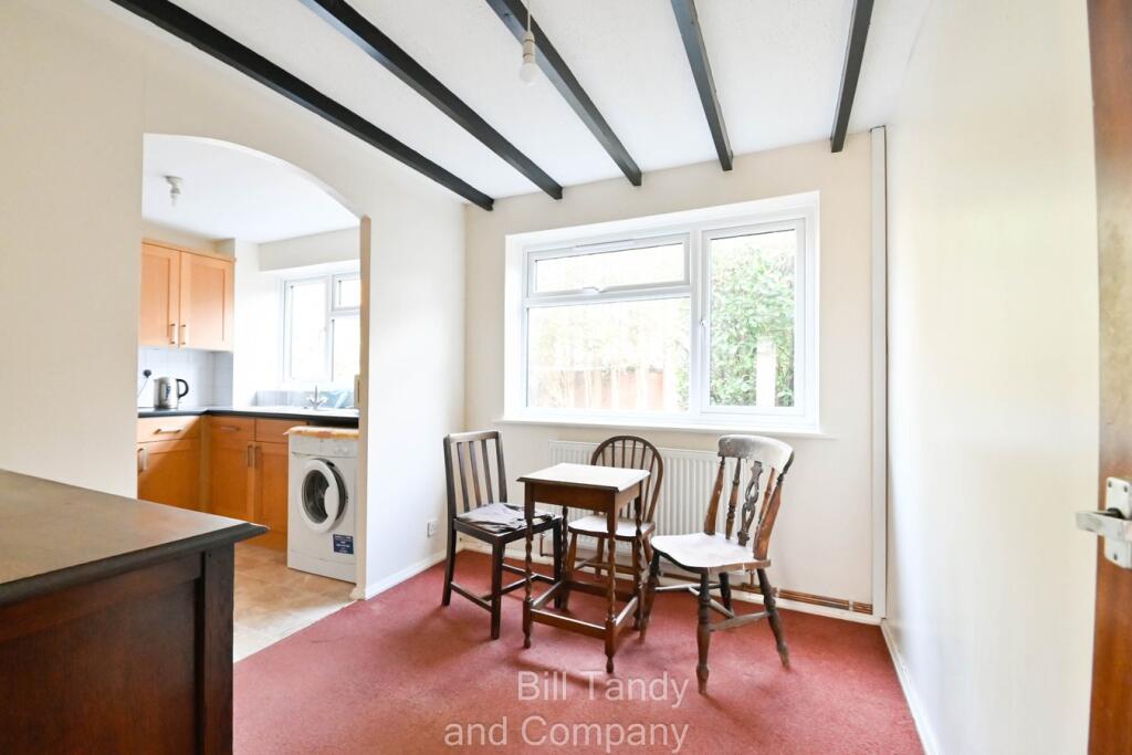 Winchester Close, Lichfield, WS13 photo 4