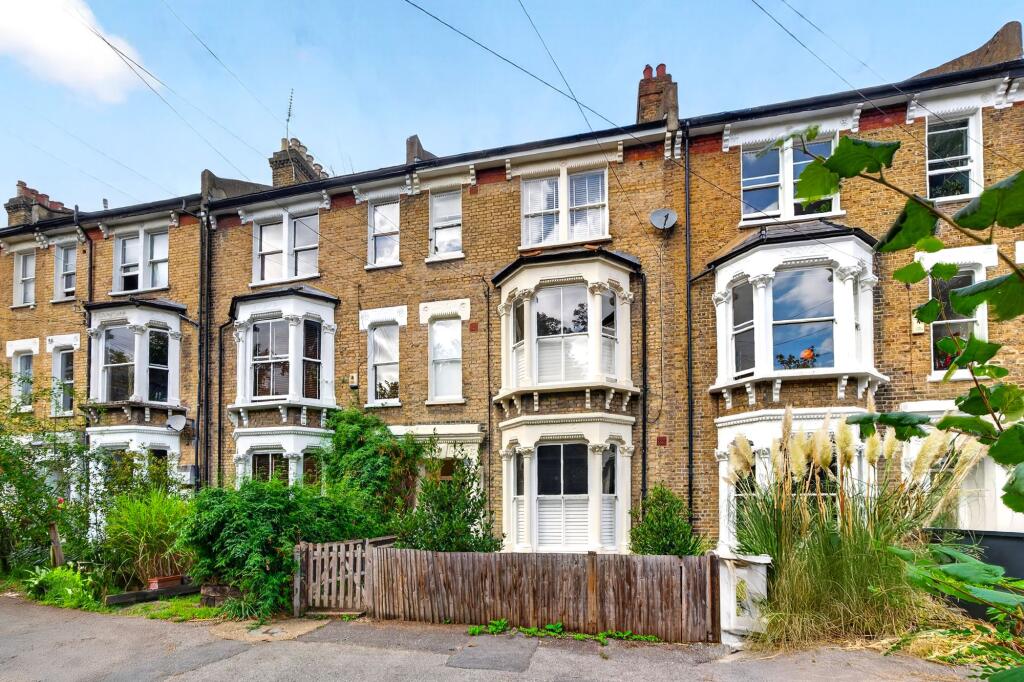 Apartment in London - View 2