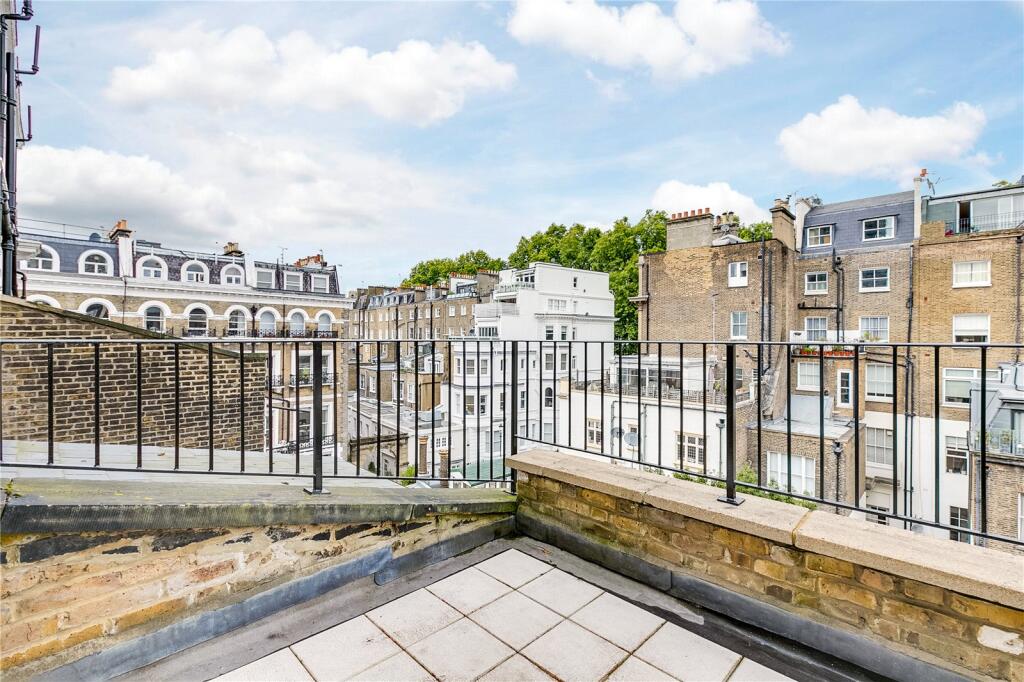 Apartment in London - View 3