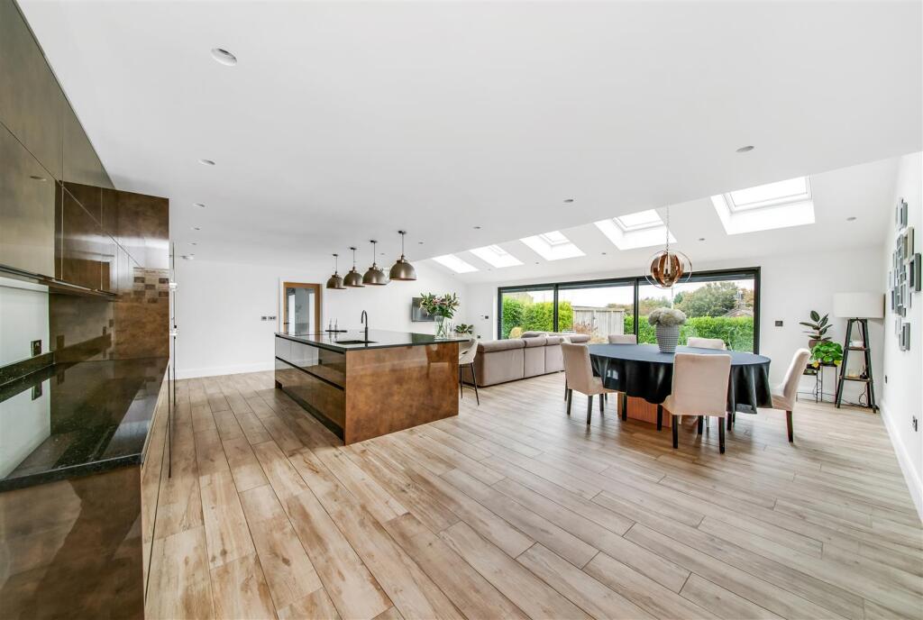 House in Huddersfield, Linthwaite - View 5