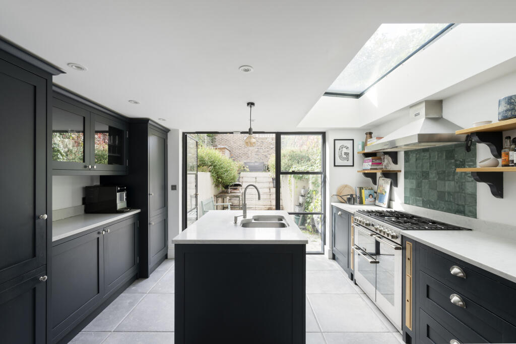 Main image of property: Royal Place, West Greenwich SE10