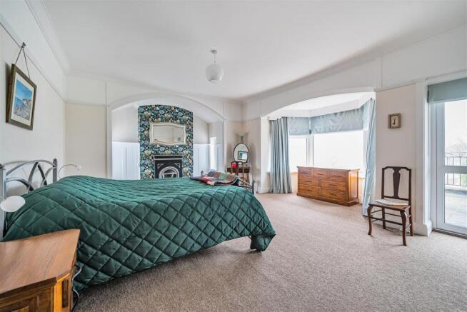The Promenade Bedroom 1