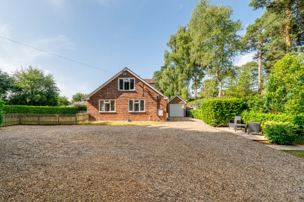 Main image of property: Vale Road, High Kelling