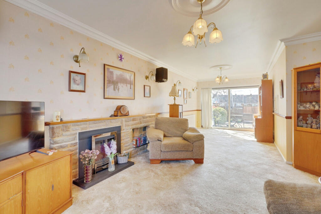 Woodside Avenue, Benfleet, SS7 photo 4