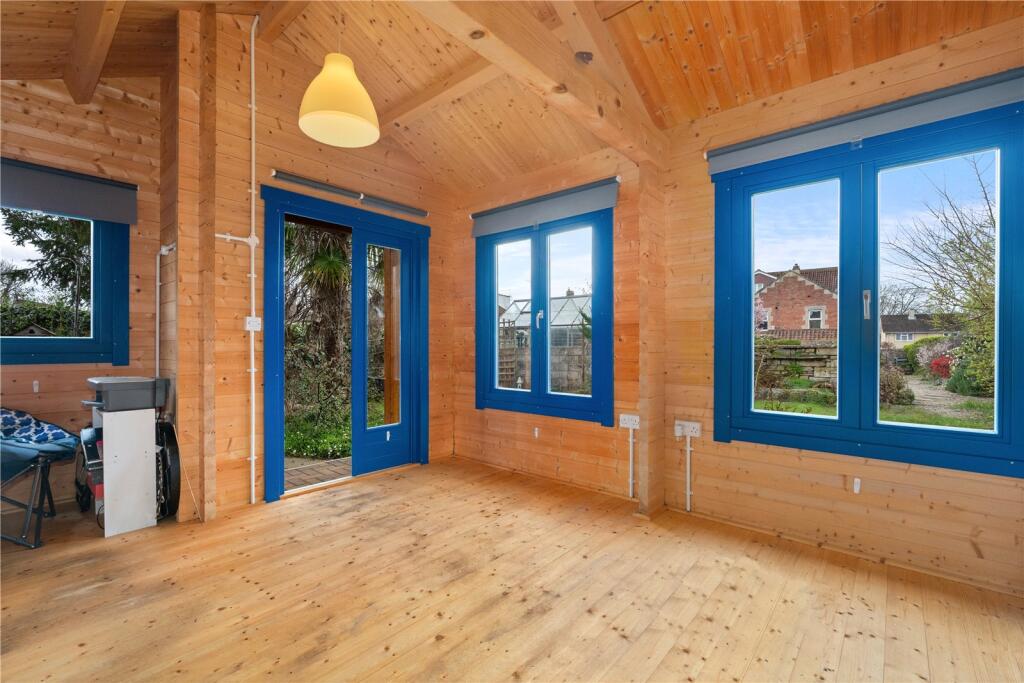 Additional image 13 of Trowbridge Road