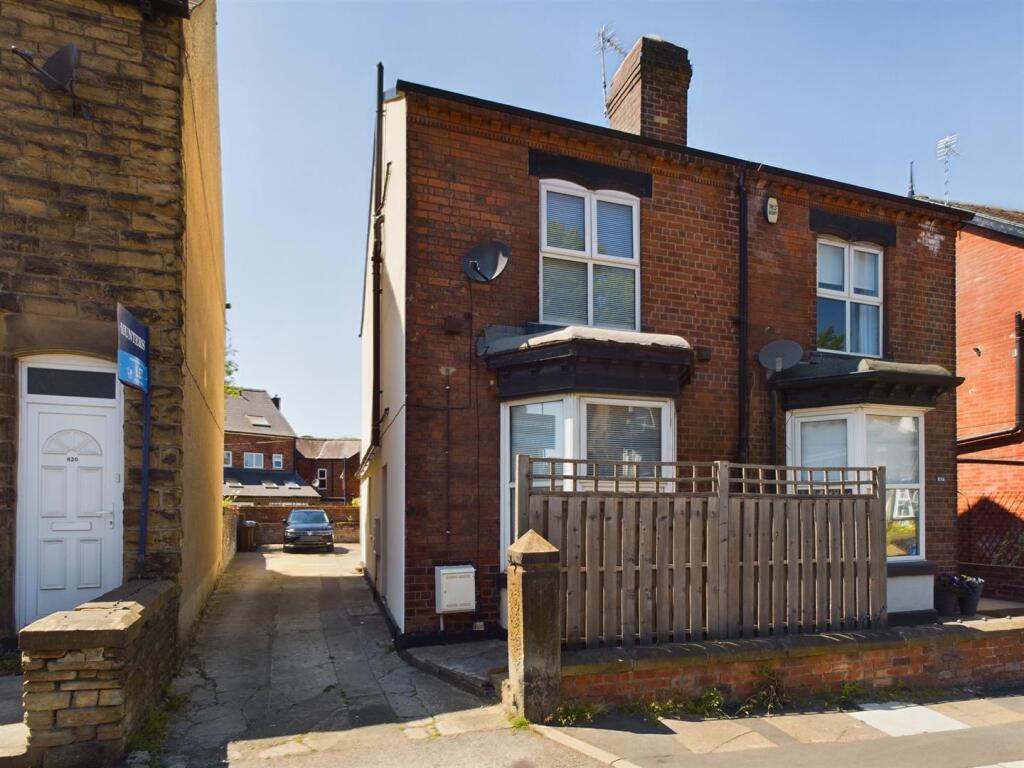 Main image of property: Ground Floor Flat, 818 Ecclesall Road, Sheffield, S11 8TD