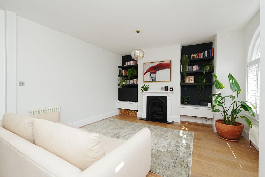 Apartment in London - View 3