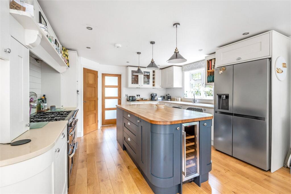 House in Guildford - View 3