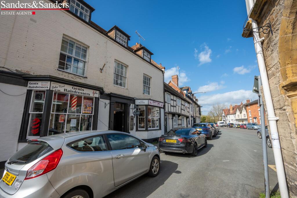 Main image of property: Flat 2 Hardwick House, Henley Street, Alcester, B49