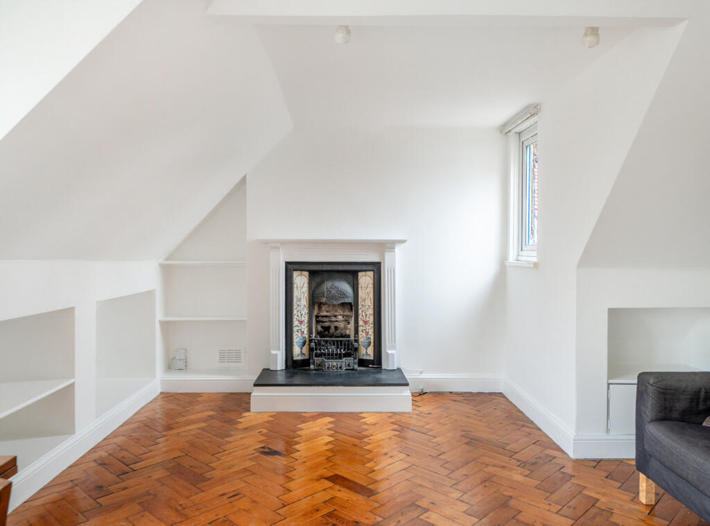 Apartment in London - View 4