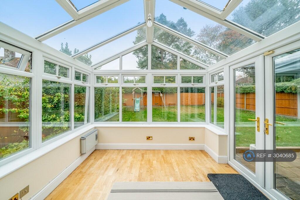 House in Stevenage - View 5
