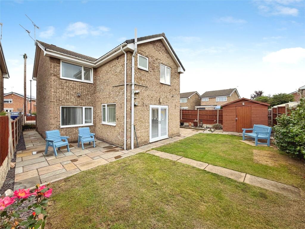 House in Doncaster, Armthorpe - View 3