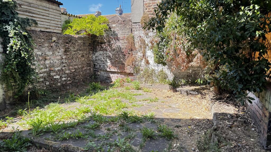 Property photo 8