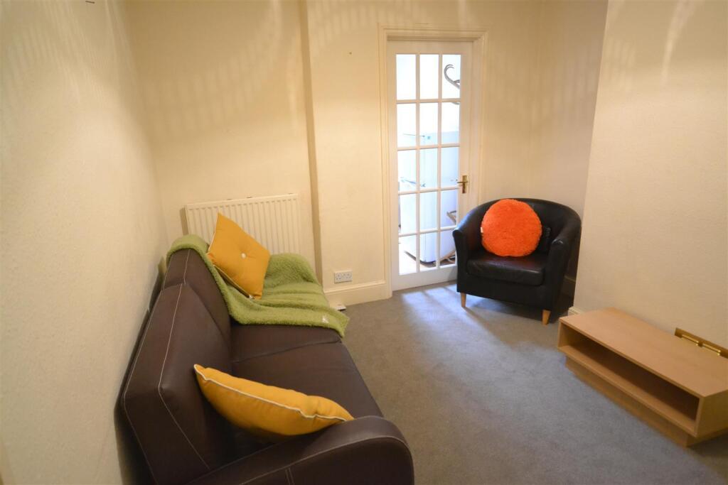 House in Exeter - View 3