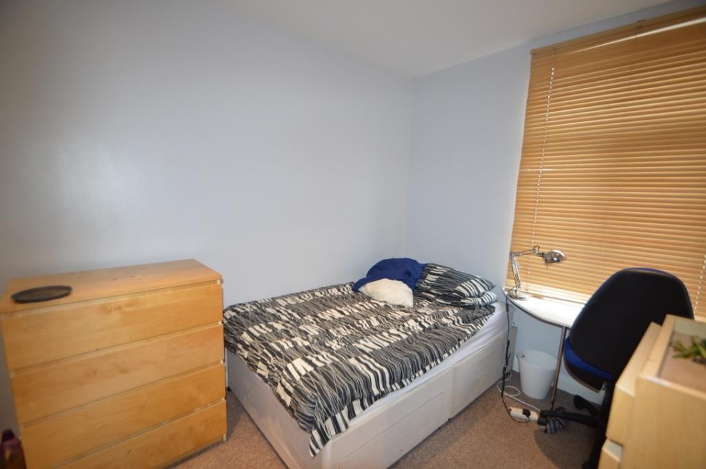 6 bedroom terraced house for rent