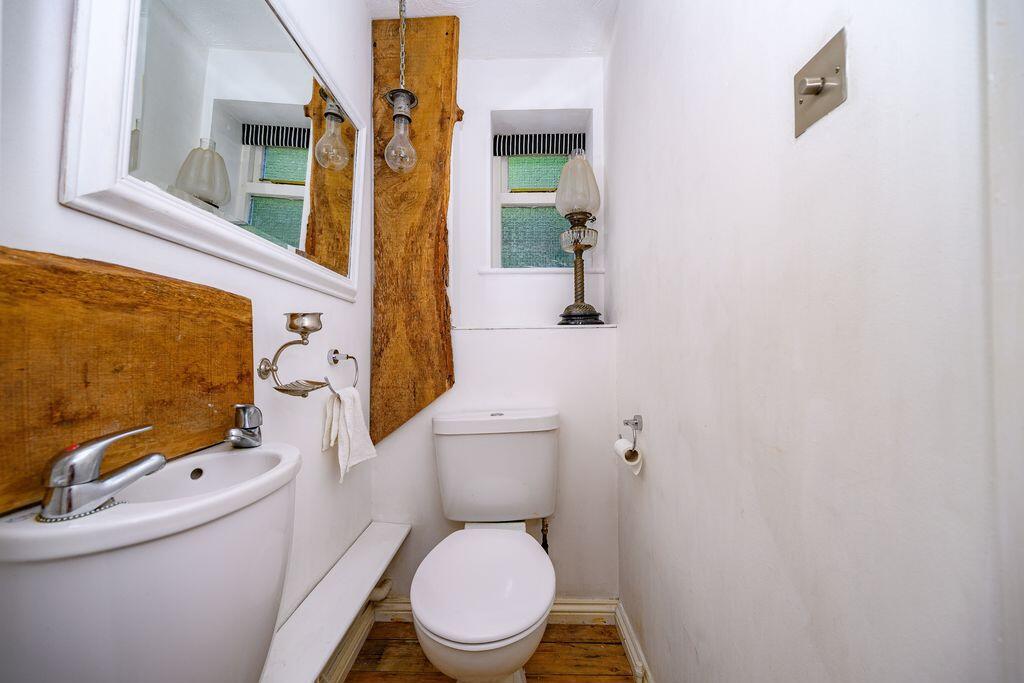 Additional image 20 of Woodside Place, Wildhill Road, Essendon