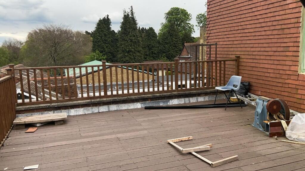 Main image of property: Oaks Road, Croydon, London, CR0