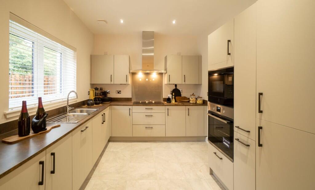 House in Perth - View 5