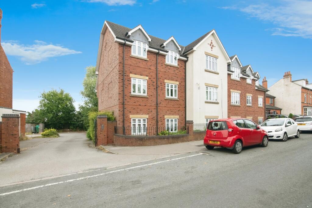 Main image of property: Mount Pleasant, Redditch, Worcestershire, B97