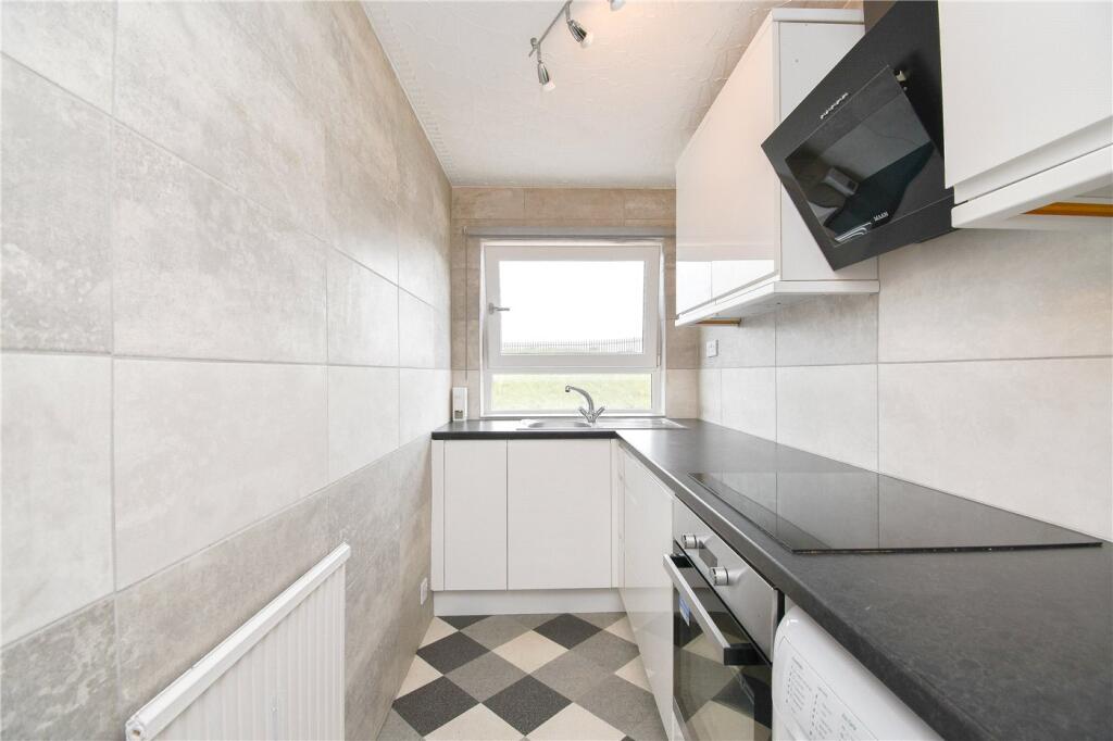 Apartment in Wirral, Liverpool City Region - More