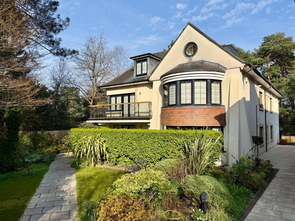 Dornoch, 8 Compton Avenue, Lilliput, BH14