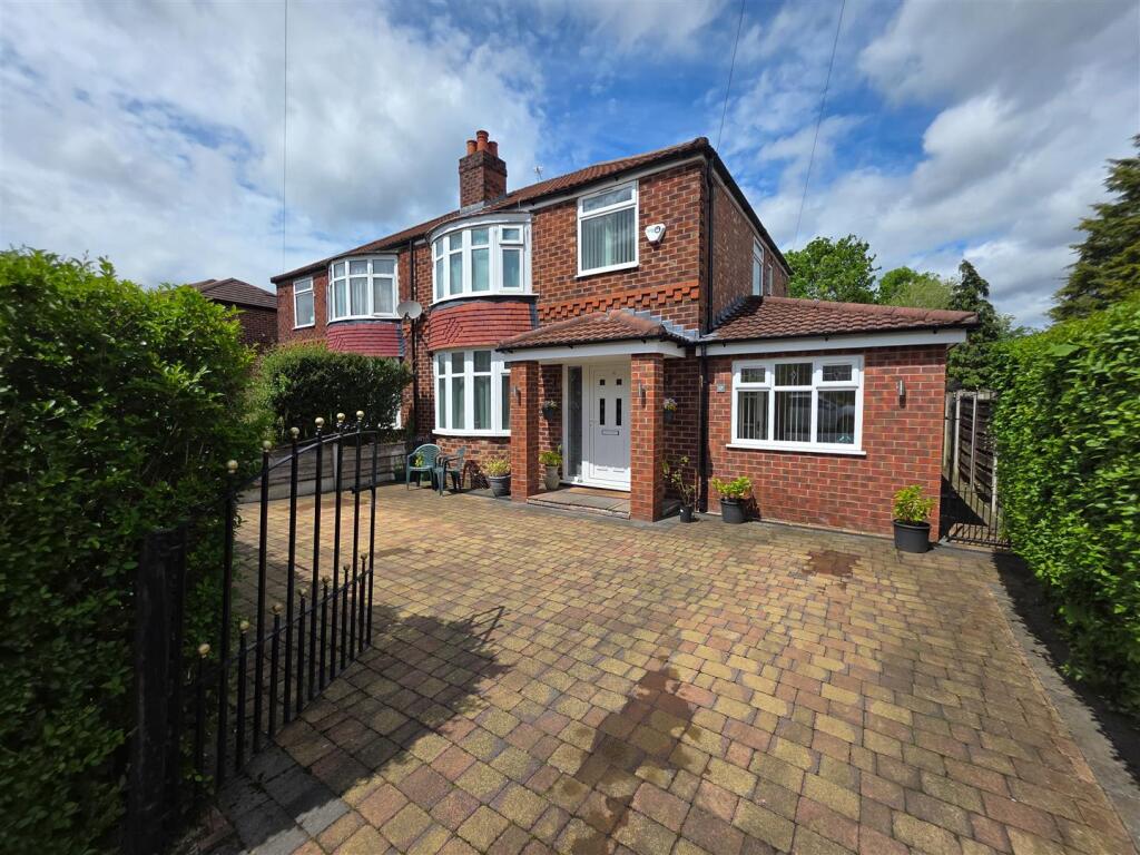 4-bed semi-detached on Eastleigh Road, Heald Green, £495,000