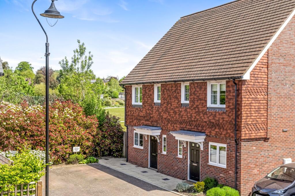 Main image of property: Myrtle Close, Billingshurst, RH14