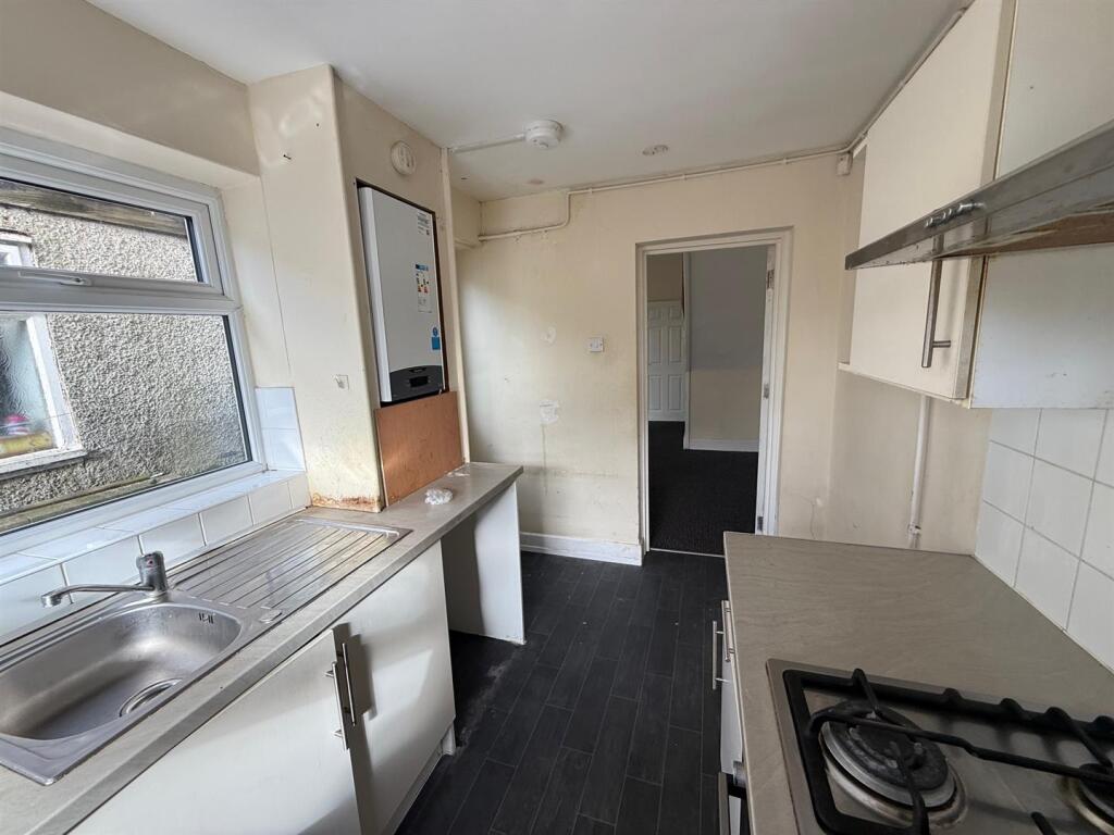 House in Nottingham - View 3