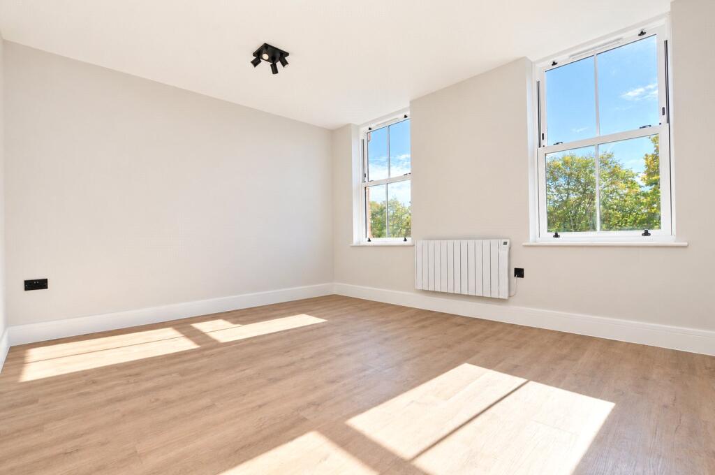 Apartment in Guildford - View 4