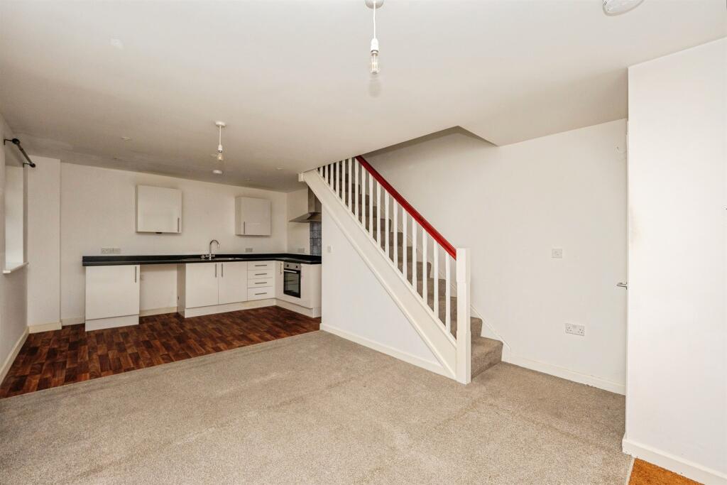 House in Weymouth, Dorset - View 4