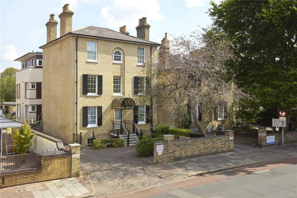 Main image of property: Felbrigge, 39 Hills Road, Cambridge, CB2