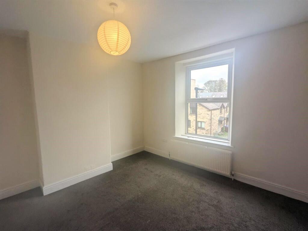 House in Sheffield - View 4