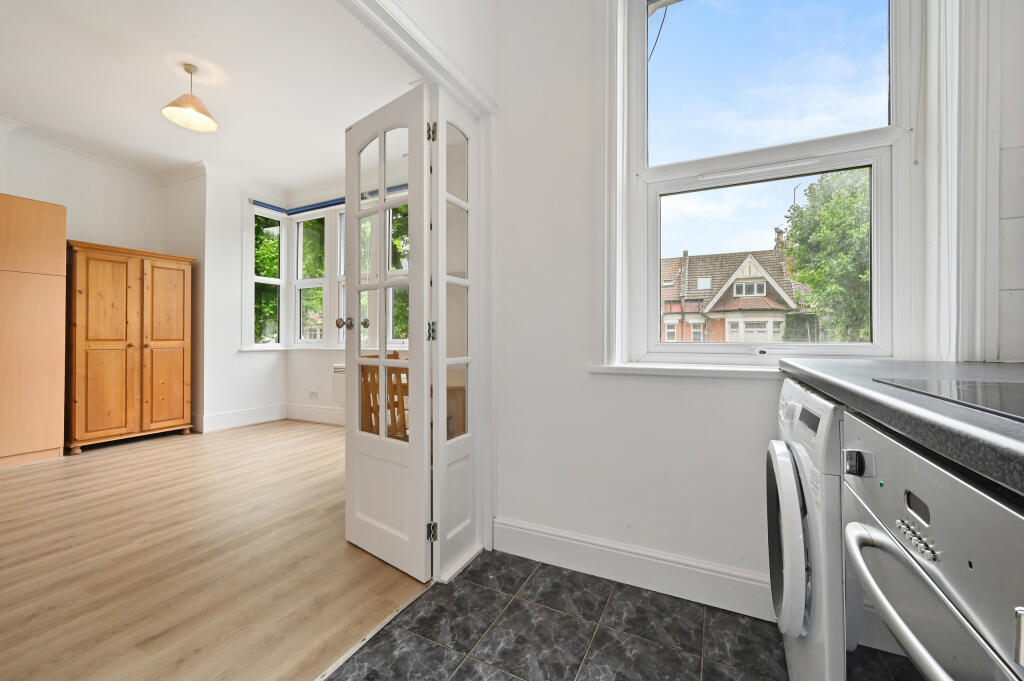 1 bedroom block of apartments for rent