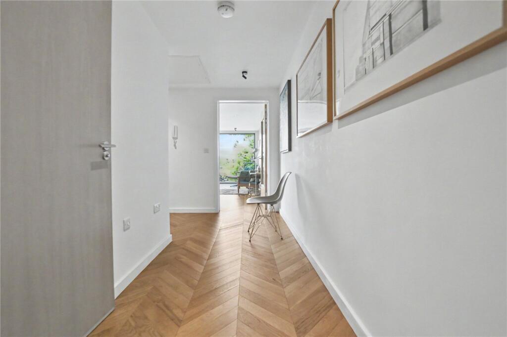 Apartment in Taunton - View 4