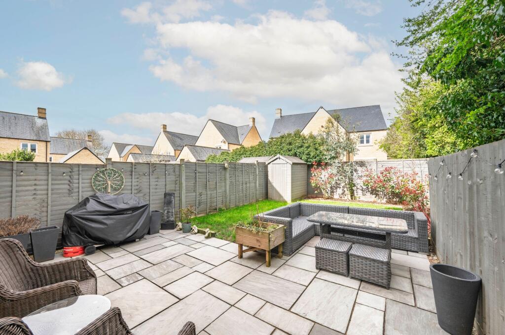The Furrows, Bourton-On-The-Water, GL54 photo 4