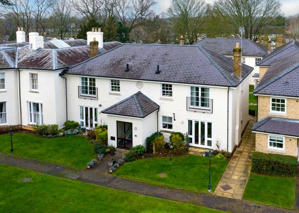 Main image of property: Highfield House, Hemel Hempstead, Hertfordshire, HP2 5GZ