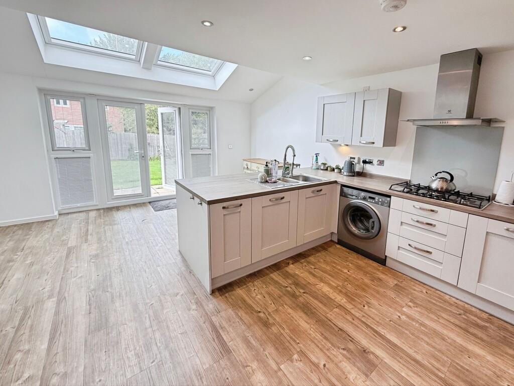 House in Dawley, Great Dawley - View 5