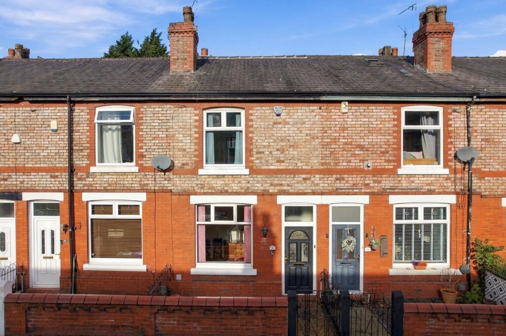 2-bed terraced on Brooks Avenue, Gee Cross, £180,000
