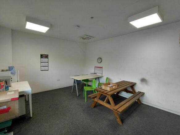 7 Deans Road - Office.jpg