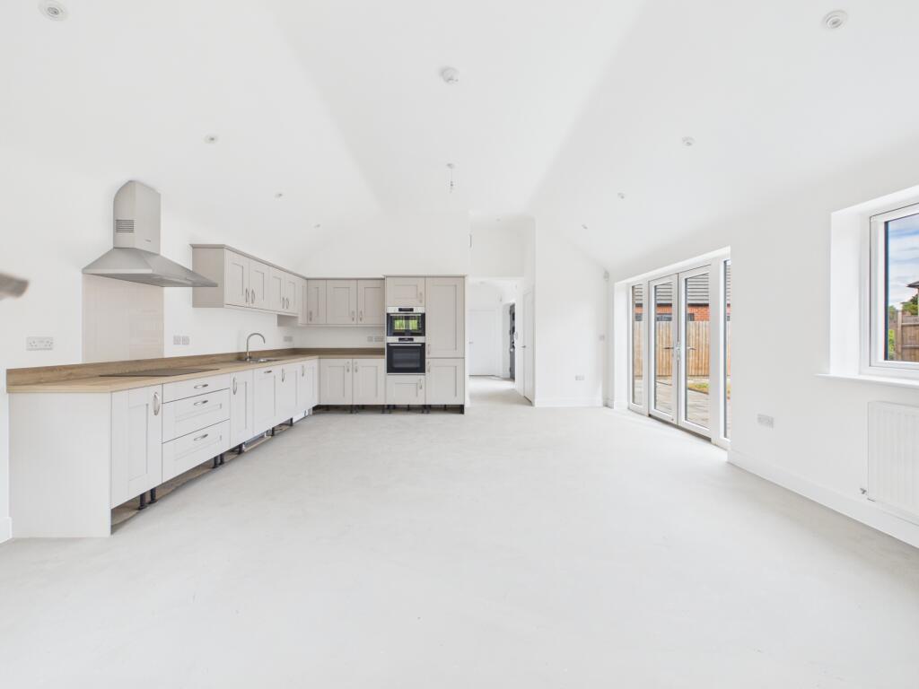 House in Melton, Leicestershire - More