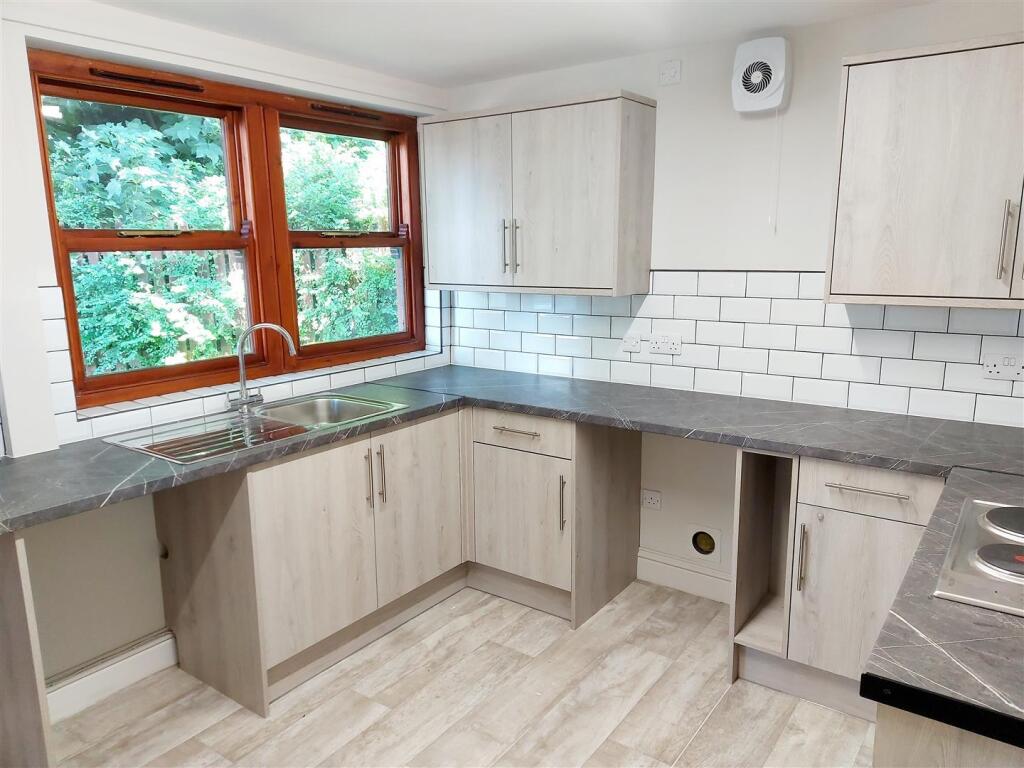 House in Nottingham - View 4