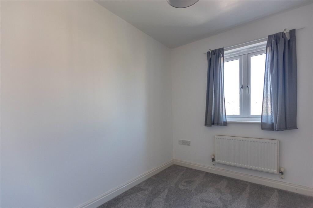 5 bedroom terraced house for rent