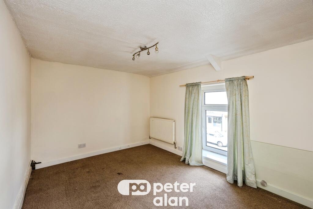 Main image of property: New Road, Skewen, Neath