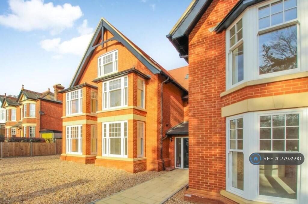 Main image of property: Sturry Villas, Canterbury, CT2
