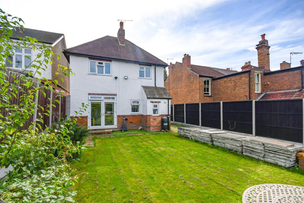 House in Wolverhampton, Penn - View 3
