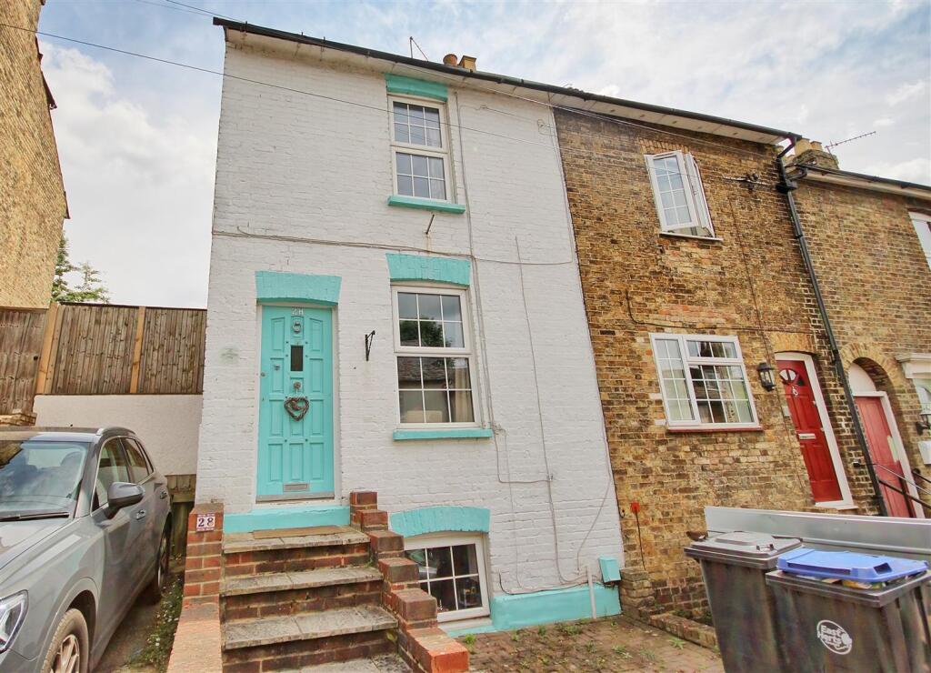 Main image of property: MUSLEY HILL - WARE - PET FRIENDLY